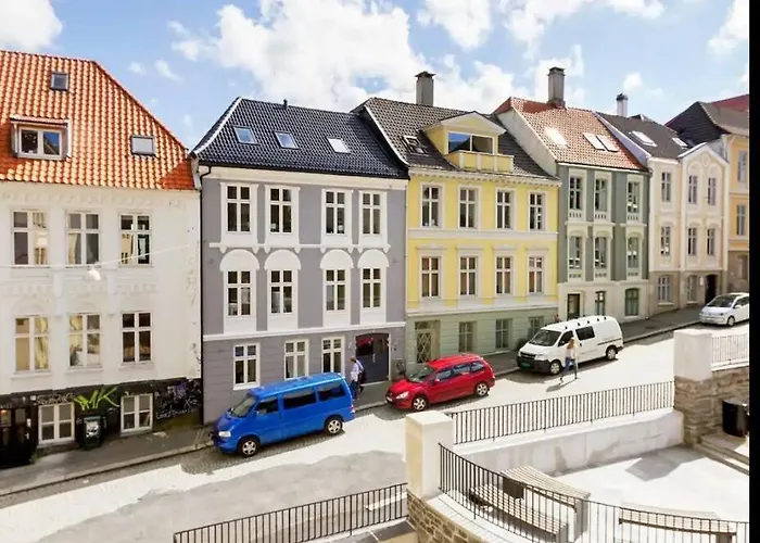 Apartment Fin Og Super Sentral *